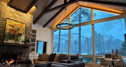 Newly renovated mountain view home in High Hampton, minutes from Cashiers, NC