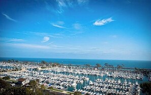 Marina - SEASIDE @ Strands Beach- Beautiful Remodel-Steps to the Beach! (Dana Point)
