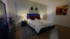 4 chambres, fer et planche à repasser, Wi-Fi gratuit, draps fournis