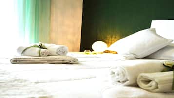 5 Schlafzimmer, Bügeleisen/Bügelbrett, kostenloses WLAN, Bettwäsche