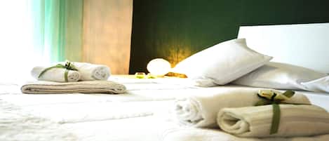5 chambres, fer et planche à repasser, Wi-Fi gratuit, draps fournis