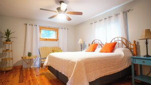 6 soverom, skrivebord, strykejern/-brett og wi-fi (inkludert)