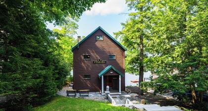 Maple Cove Lodge on Lake Sebago Waterfront!
