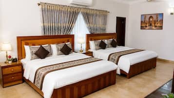 Family Suite, 2 Double Beds | Front of property