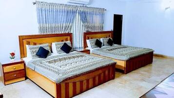 Family Suite, 2 Double Beds | Front of property