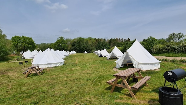 Huisje, meerdere bedden | Terrein van de accommodatie