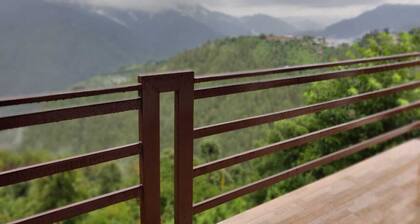 The Whisteling Cottage