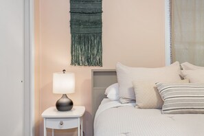 2 bedrooms, desk, iron/ironing board, free WiFi