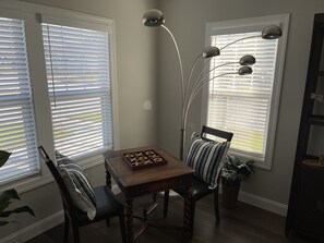 Dining - Promise Land Gem (Morehead City)