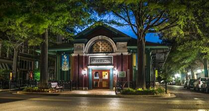 The Dim Light Lower Town Luxury Boutique Condos