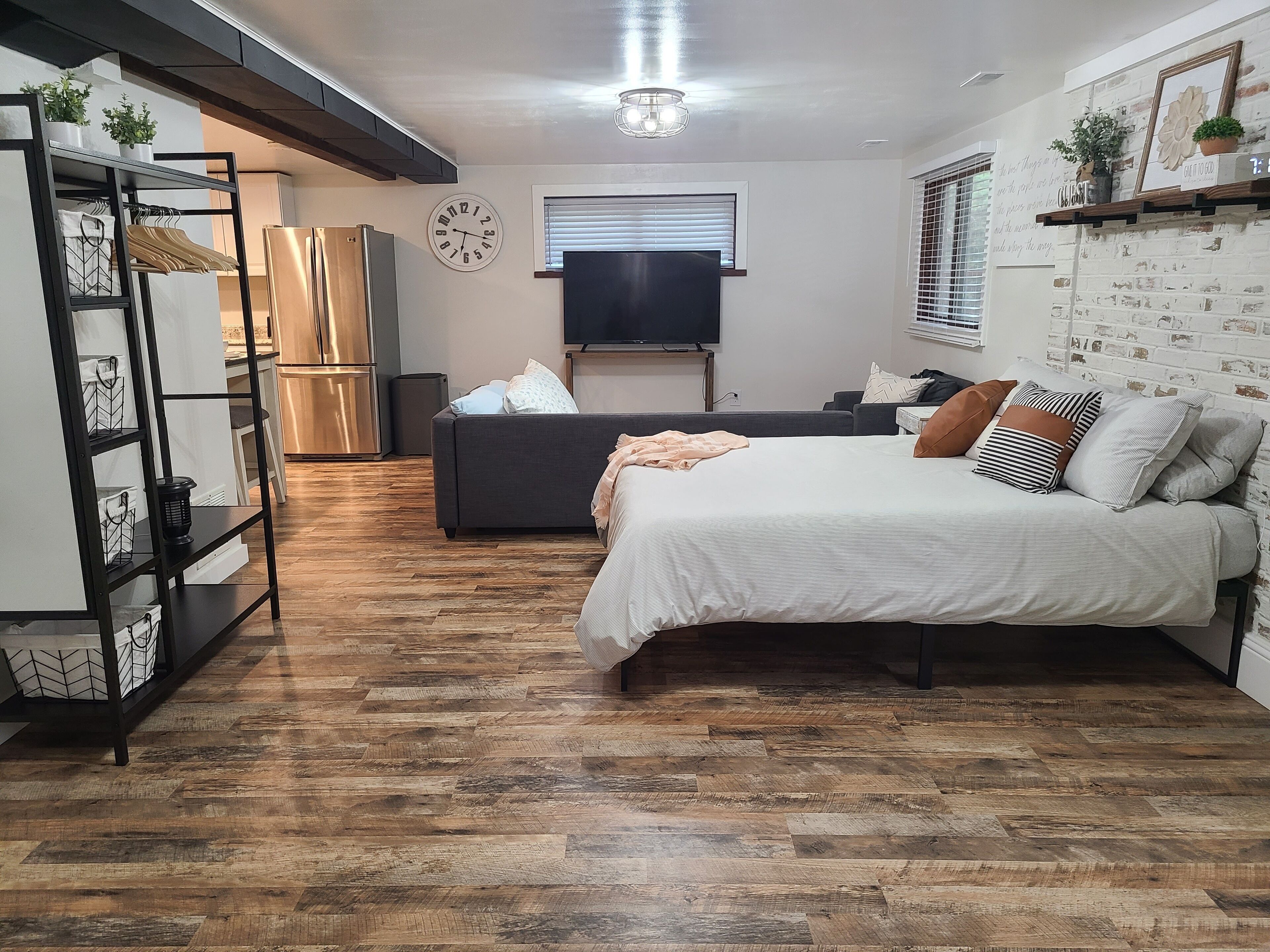 1 chambre, fer et planche à repasser, lit parapluie, Wi-Fi gratuit