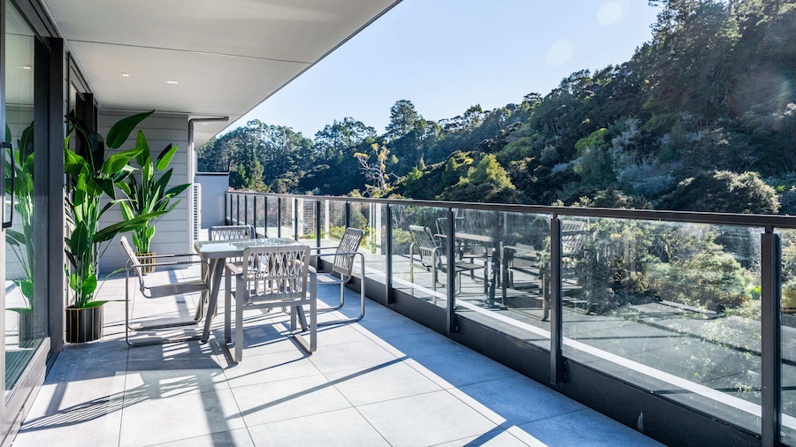 Sunrise Garden Suites