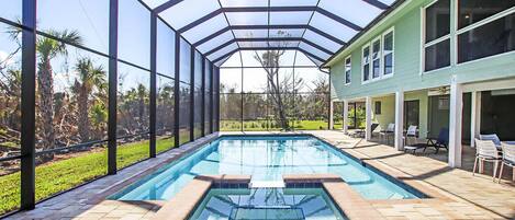 Beheizter Pool