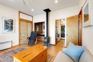 Living area - Dog-Friendly Soundfront Home w/Waterfront Deck, Beach Access, & Wood Stove (Bainbridge Island)