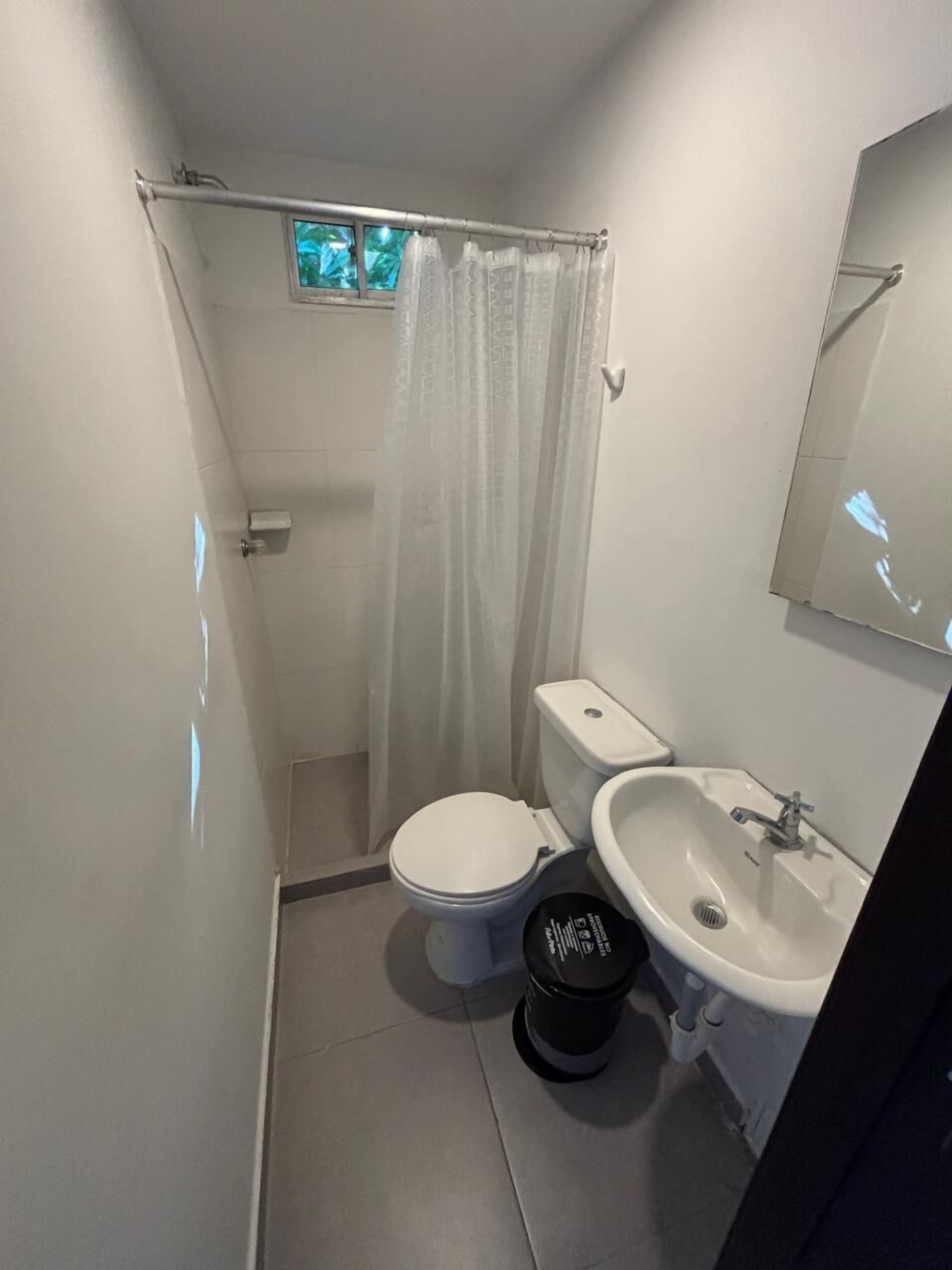 Single Room | Bathroom | Shower, free toiletries, towels, soap
