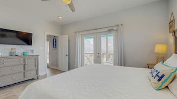 5 quartos, ferros/tábuas de passar roupa, acesso à internet