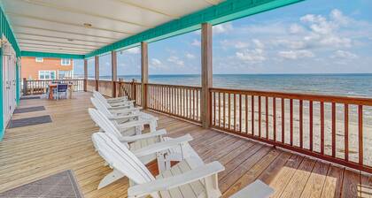 Gulf Front, dog-friendly home with breathtaking views, washer/dryer & A/C