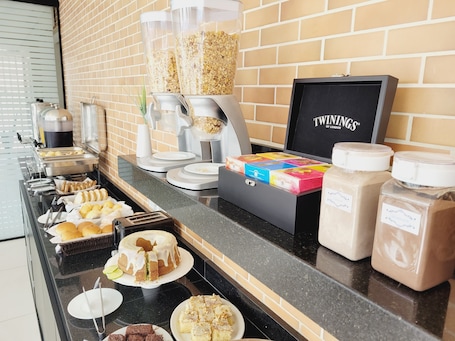 Desayuno continental incluido todos los días