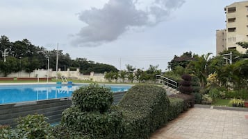 Udendørs pool