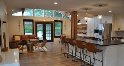 Elegantly Designed Mid-Century Modern Home Near Magnolia
