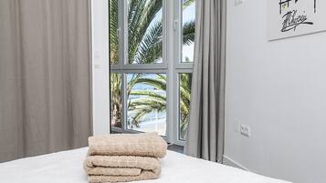 2 habitaciones, tabla de planchar con plancha y wifi gratis