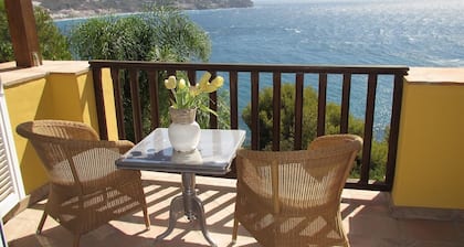 Villa "Casa Heidi" avec vue sur la mer, piscine, balcon, climatisation et Wi-Fi