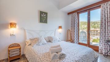 3 Schlafzimmer, BĂŒgeleisen/BĂŒgelbrett, kostenloses WLAN, BettwĂ€sche