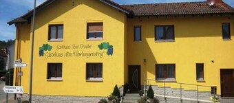 Double room 13 - Gästehäuser Am Nibelungensteig