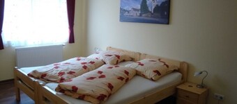 Triple room 41 - Guesthouses Am Nibelungensteig