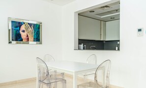 Business Apartment | Dining room