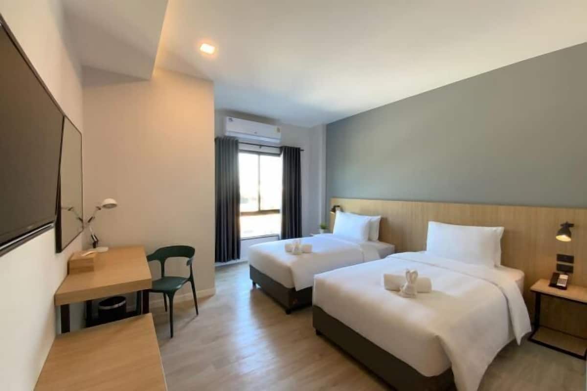 In-room safe, desk, laptop workspace, blackout drapes
