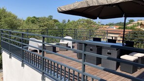 Outdoor dining - Apartment 6 people south-facing terrace 30 m2 air-conditioned Bassin d'Arcachon (Audenge)
