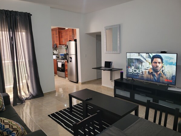 Smart TV - 1 Min Walk to the Beach (Boca Chica)