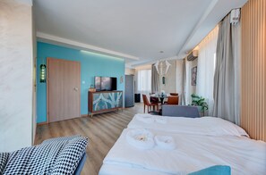 2 chambres, fer et planche à repasser, Wi-Fi gratuit, draps fournis