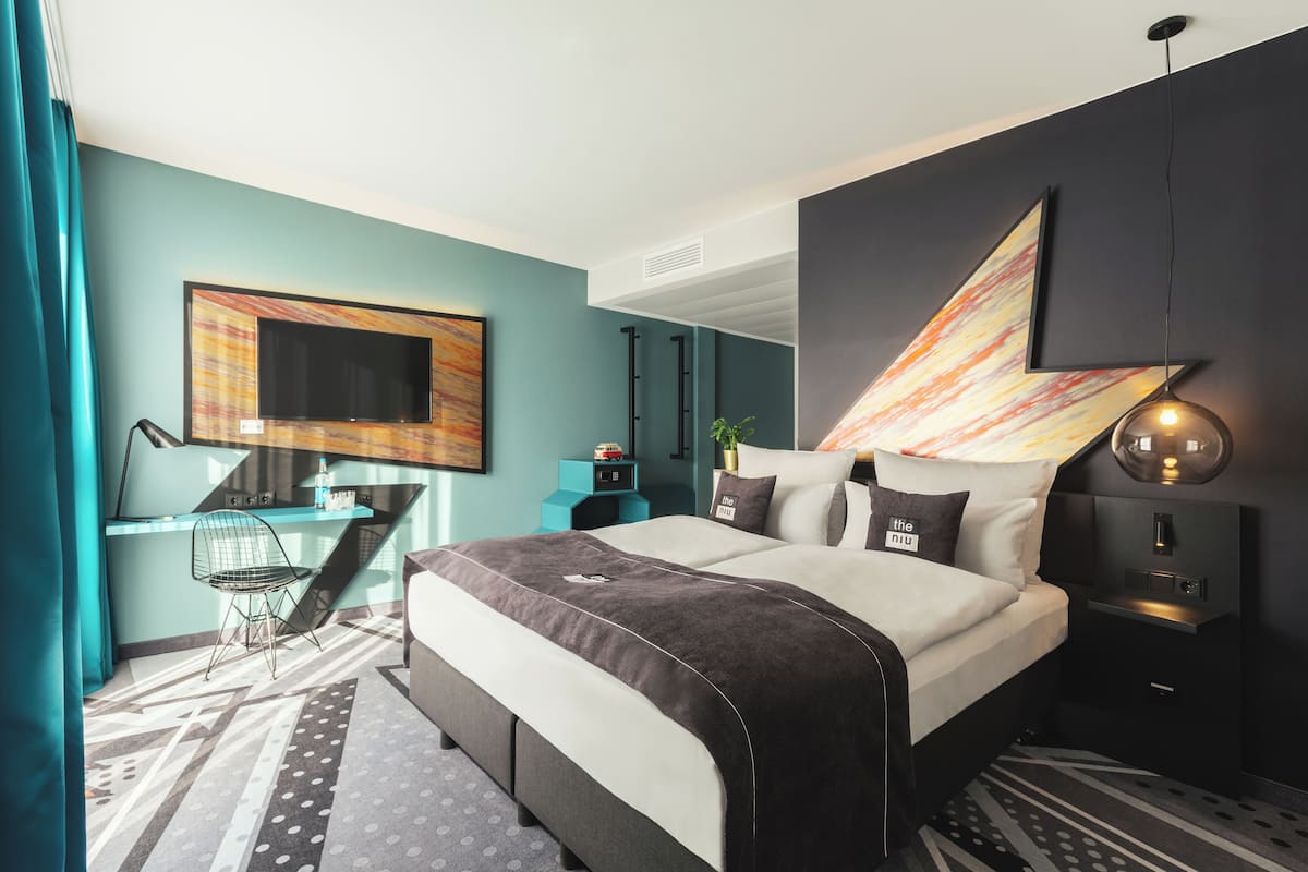 In-room safe, desk, soundproofing, cribs (free)