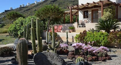 Absolute Peace in a beautiful setting - south villa