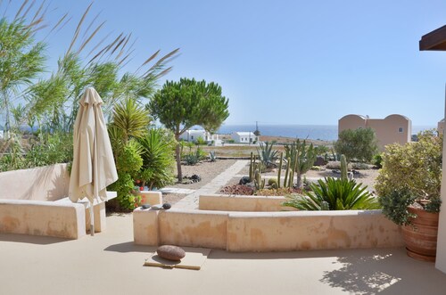 Absolute Peace in a beautiful setting - north villa