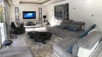 Télévision, espaces bureaux