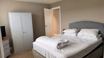 Rumah | 2 kamar tidur, setrika/meja setrika, dan Wi-Fi gratis