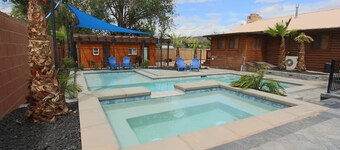 Roswell Cabin @ Area 51 | Themed | Pet Friendly