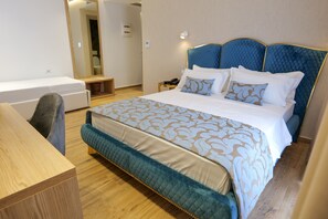 Soundproofing, free WiFi, bed sheets - Hotel Bora Bora (Ksamil)