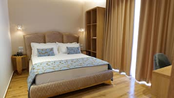 Suite Deluxe, balcon | 1 chambre, chambres insonorisées, Wi-Fi gratuit, draps fournis