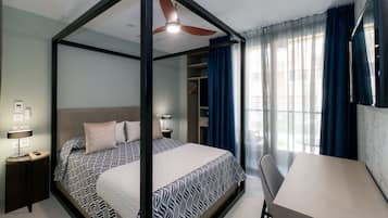 Classic Double Room | Egyptian cotton sheets, premium bedding, down comforters
