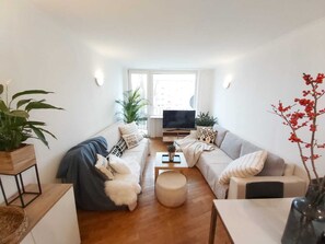 Smart-TV, Videospiele, DVD-Player