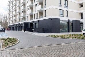 Exterior - Spacious Apartment | Two Bedrooms, Balcony and Parking (Kolobrzeg)