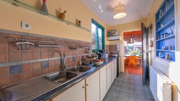 Family Villa, 2 Bedrooms, 2 Bathrooms (Villa Revita Kourouta beach) | Private kitchen | Fridge, oven, stovetop, dishwasher