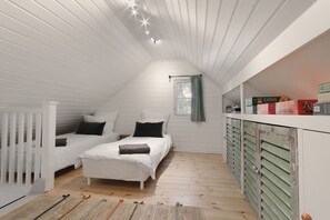 3 多间卧室、旅行婴儿床、免费 WiFi、床单