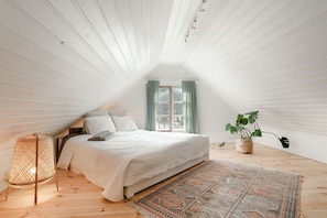 3 Schlafzimmer, Reisekinderbett, kostenloses WLAN, Bettwäsche