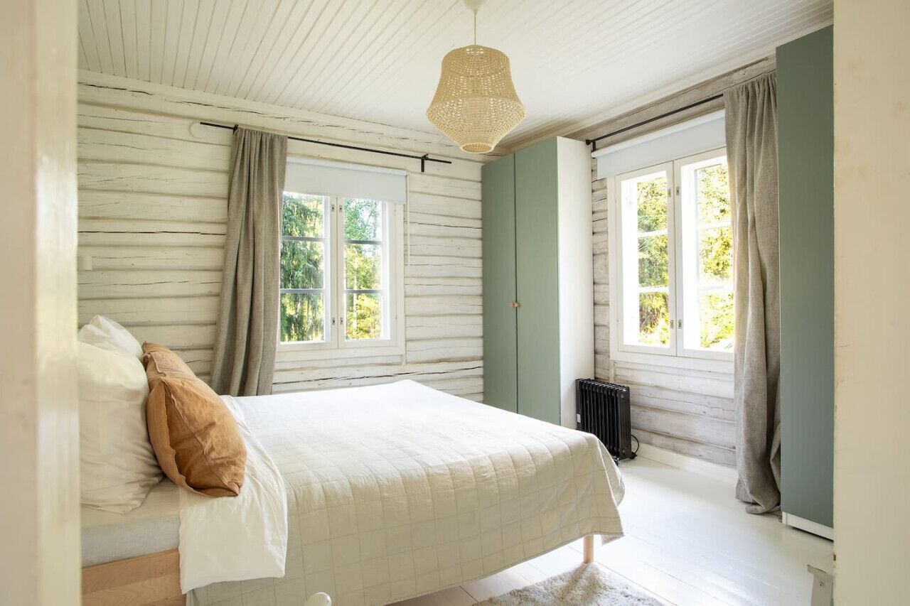 3 bedrooms, travel crib, free WiFi, bed sheets