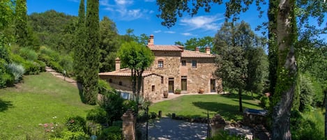 Family Villa, Multiple Bedrooms, Fireplace, Mountainside (Villa Casacheta) | Exterior